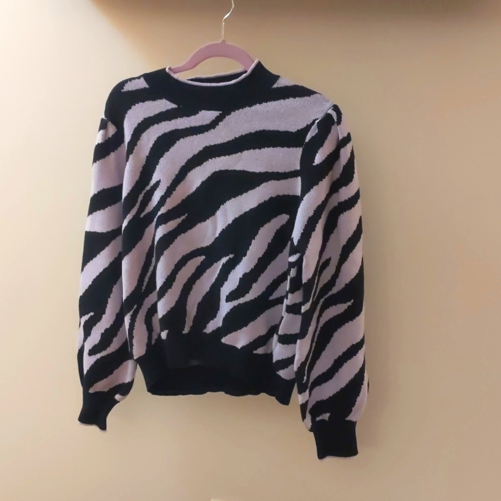 XL lilac and black zebra print sweater